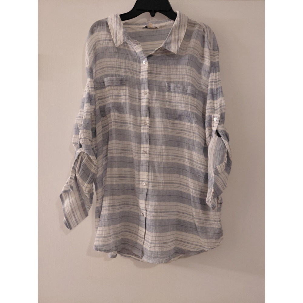 Calvin Klein Women's Long Sleeve Button-Up Blouse Blue and White Size XL